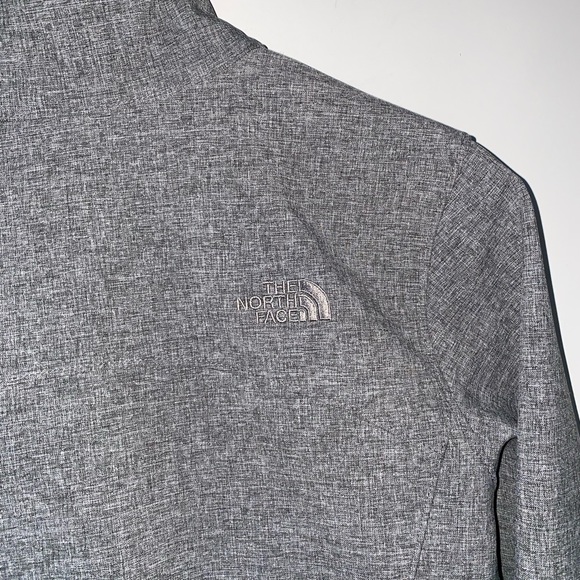 NorthFace Jacket - Picture 3 of 7